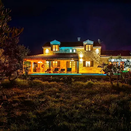 New 2023 Tree Of Life Villa