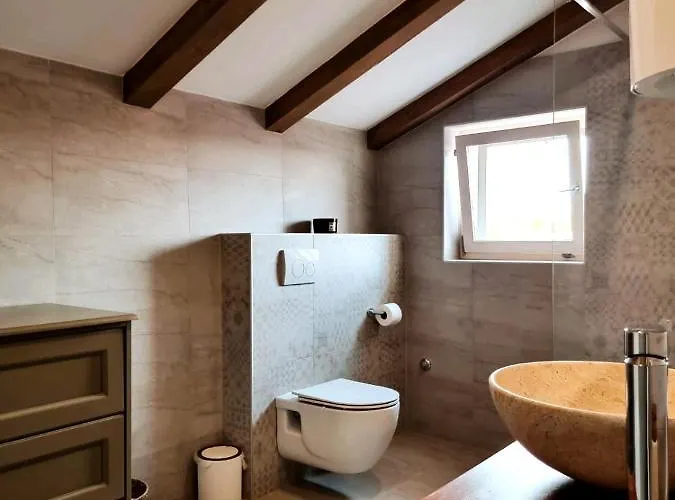 فيلة New 2023 Tree Of Life سفيتي بيتار